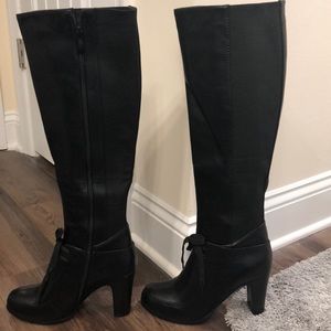 French blu knee high boots( brand new)